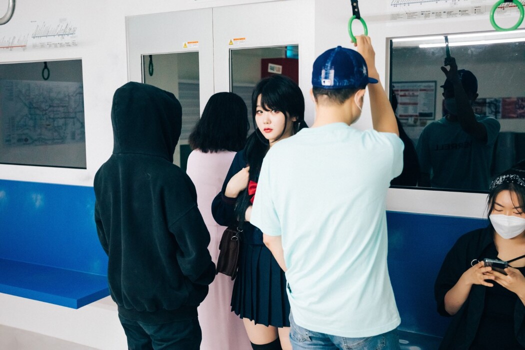 Loozy Zia 지아 Subway