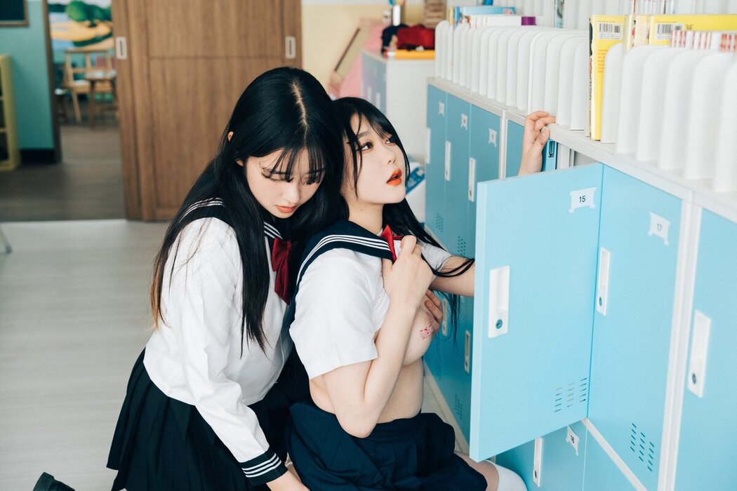 Loozy Zia 지아 x Sonson 손손 – Bitch Academy Hard B