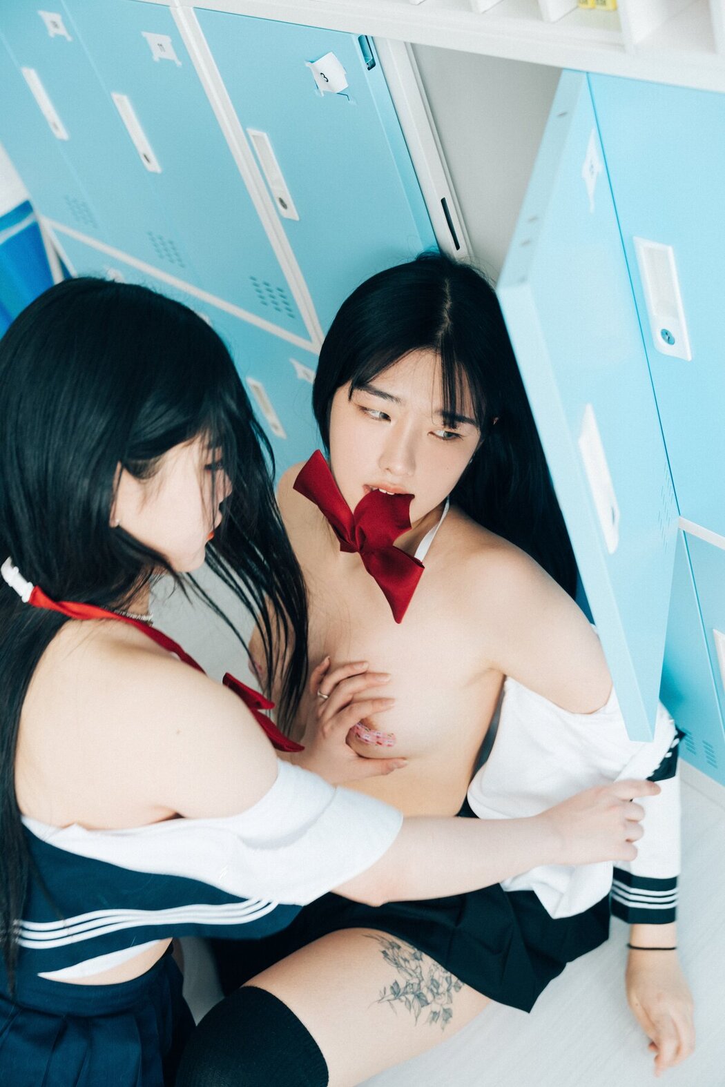 Loozy Zia 지아 x Sonson 손손 – Bitch Academy Hard B