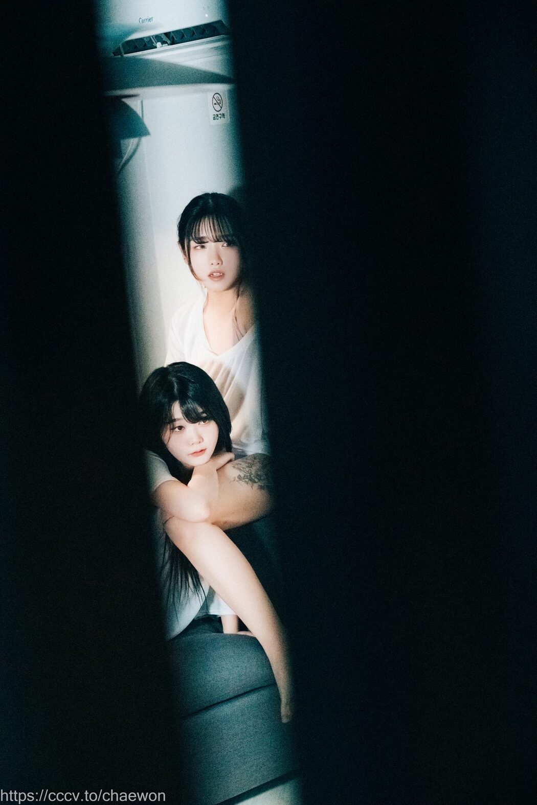 Loozy Zia 지아 x Sonson 손손 – Yuri Girls Love B