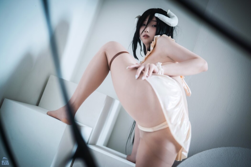 BlueCake Bambi (밤비) – Albedo Part 1
