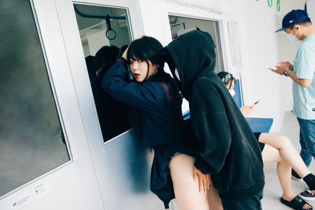 Loozy Zia 지아 Subway