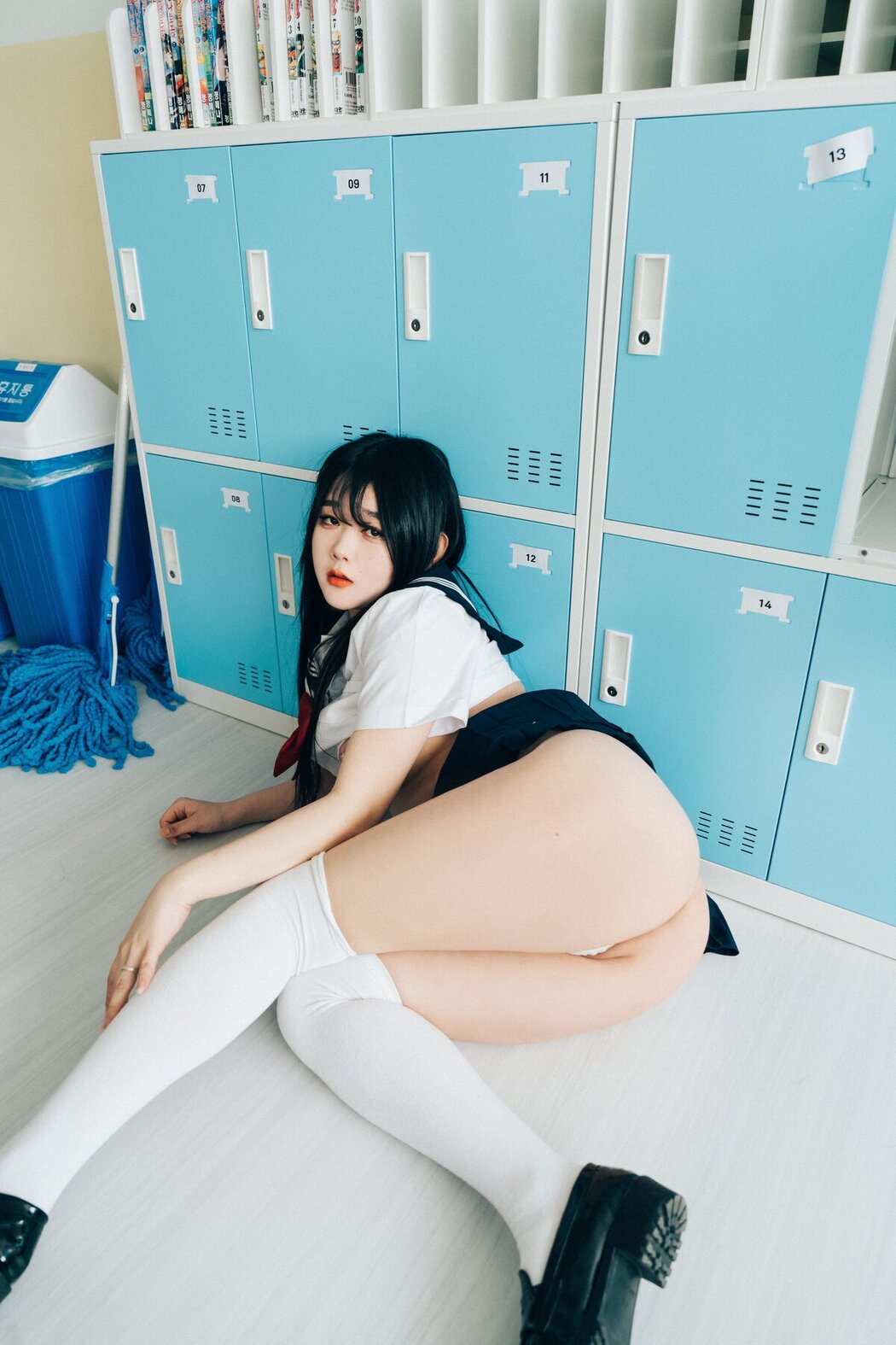 Loozy Zia 지아 x Sonson 손손 – Bitch Academy Hard A