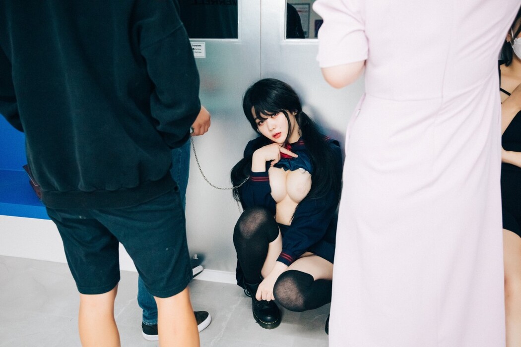 Loozy Zia 지아 Subway