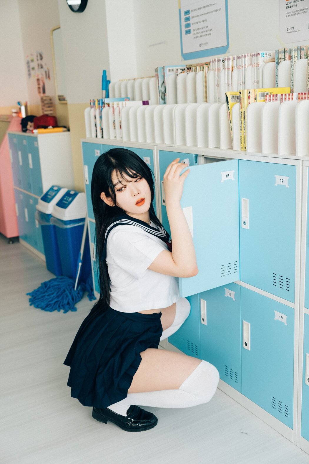 Loozy Zia 지아 x Sonson 손손 – Bitch Academy Hard A