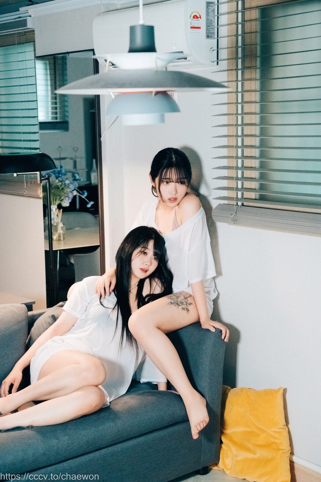 Loozy Zia 지아 x Sonson 손손 – Yuri Girls Love B