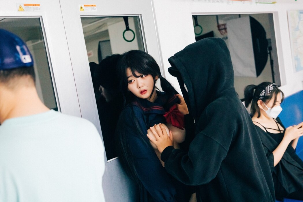 Loozy Zia 지아 Subway