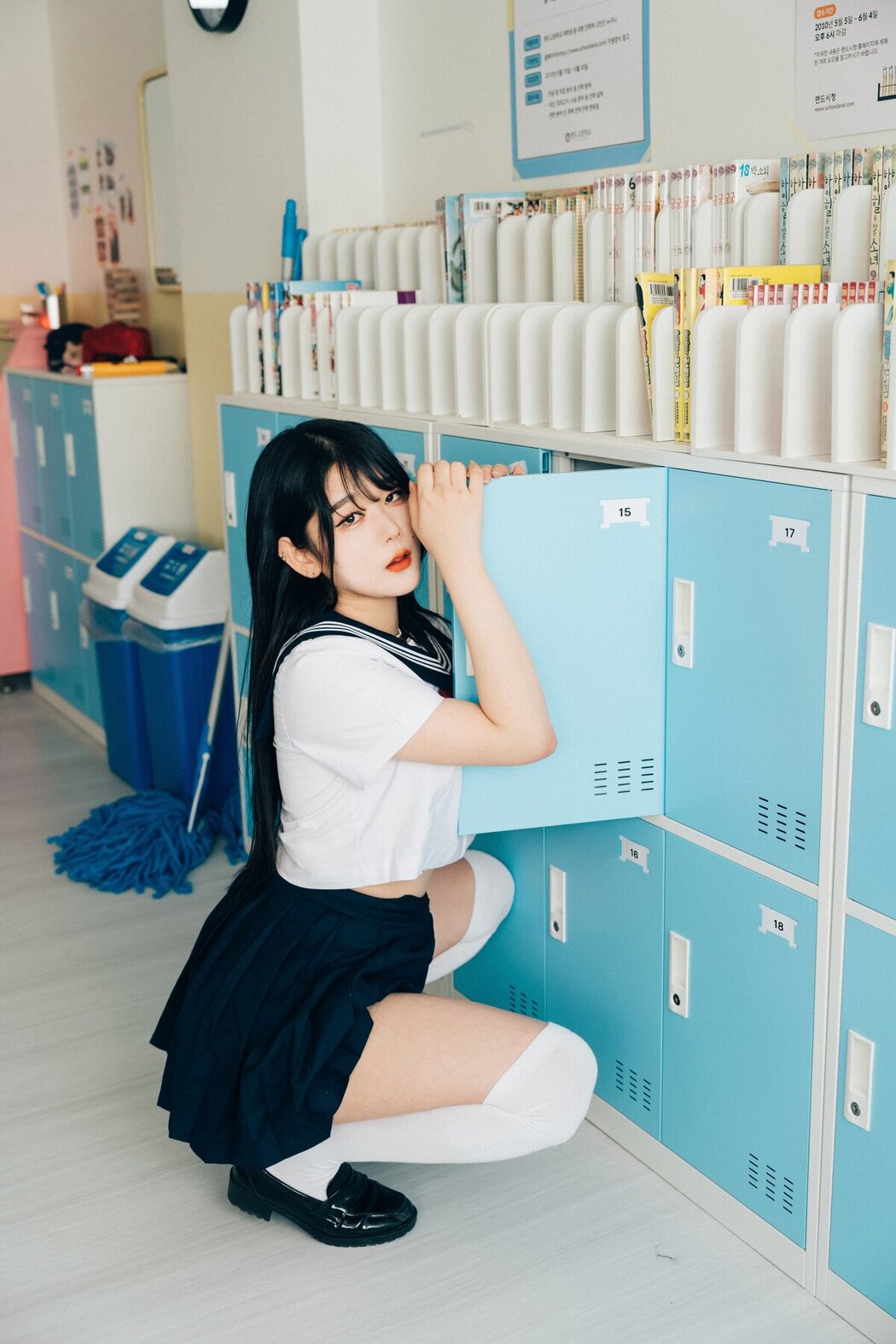 Loozy Zia 지아 x Sonson 손손 – Bitch Academy Hard A