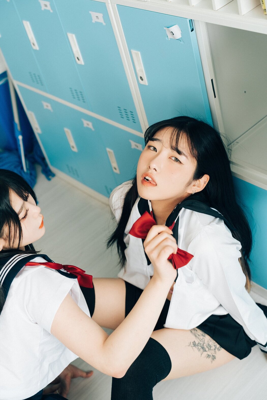 Loozy Zia 지아 x Sonson 손손 – Bitch Academy Hard B