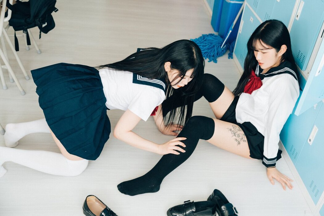 Loozy Zia 지아 x Sonson 손손 – Bitch Academy Hard B
