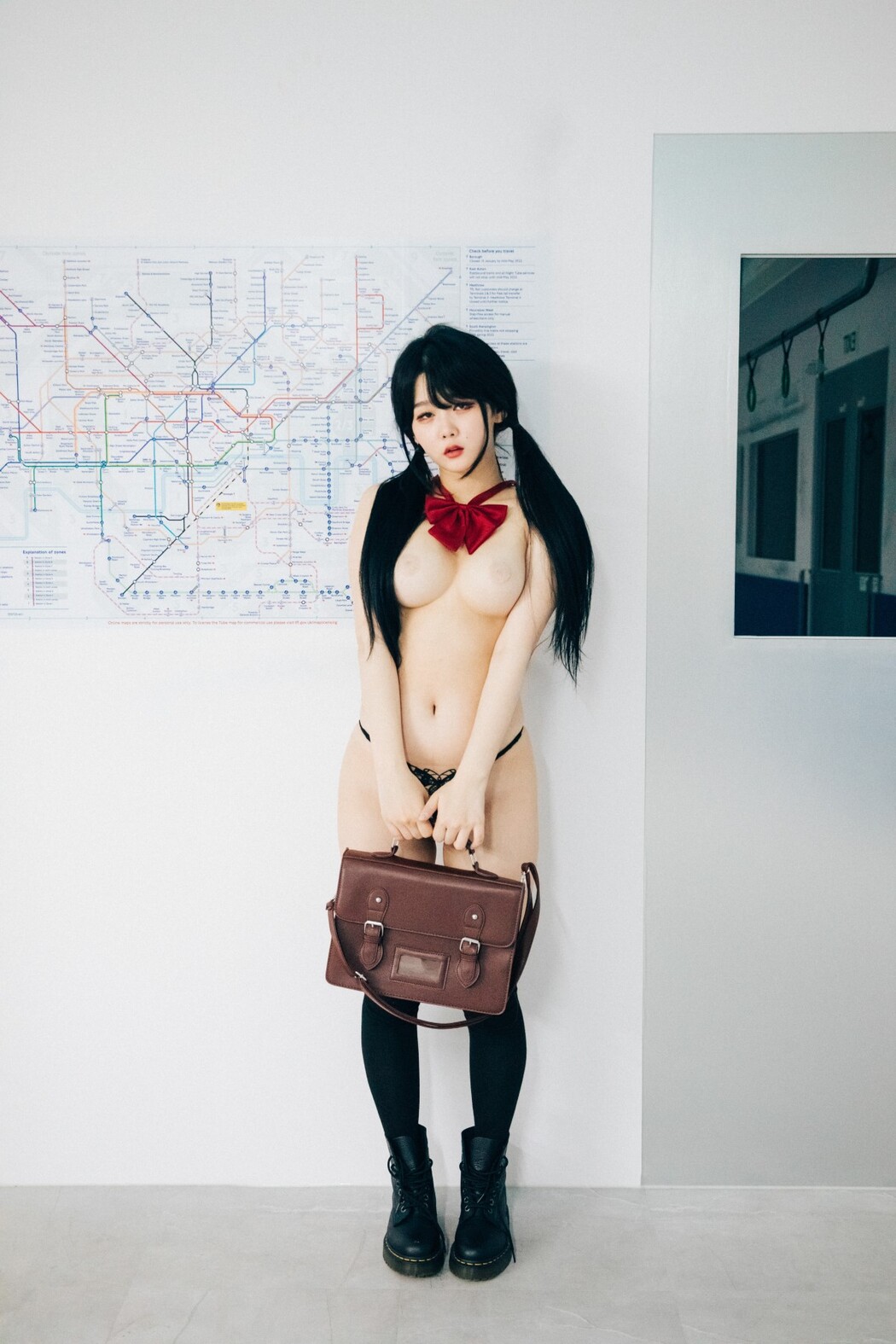 Loozy Zia 지아 Subway