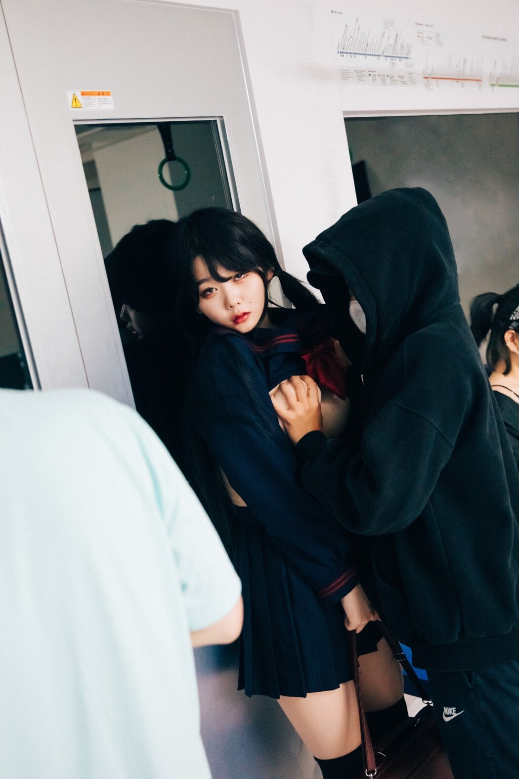 Loozy Zia 지아 Subway