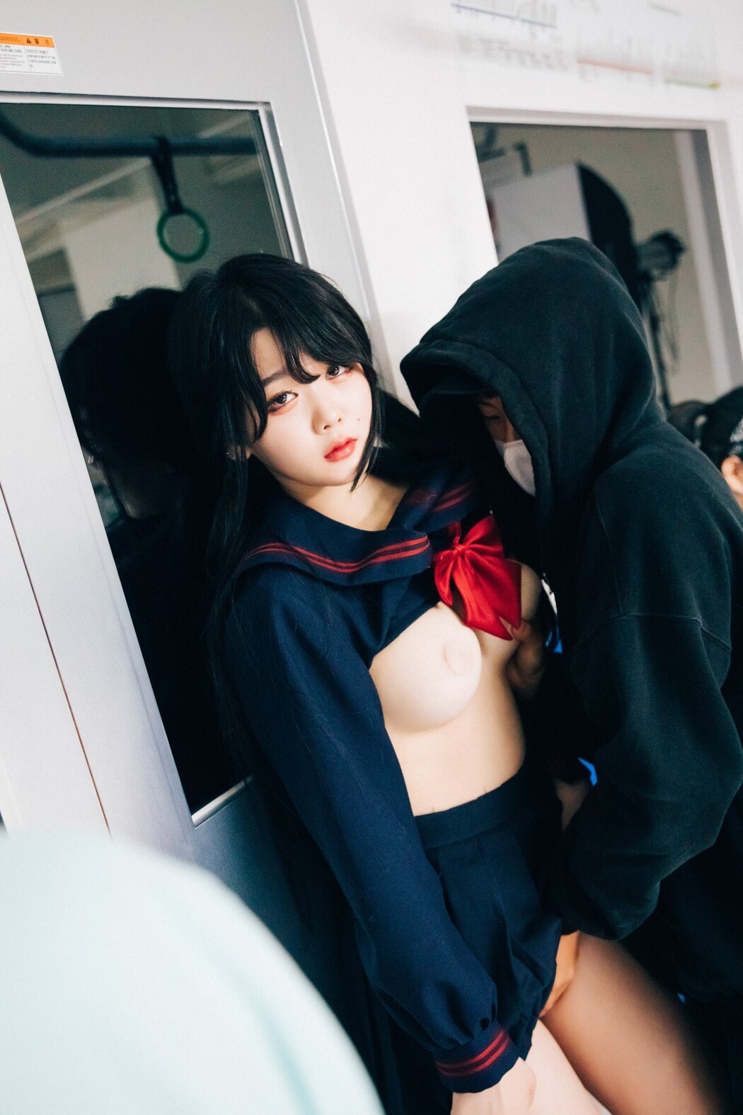 Loozy Zia 지아 Subway