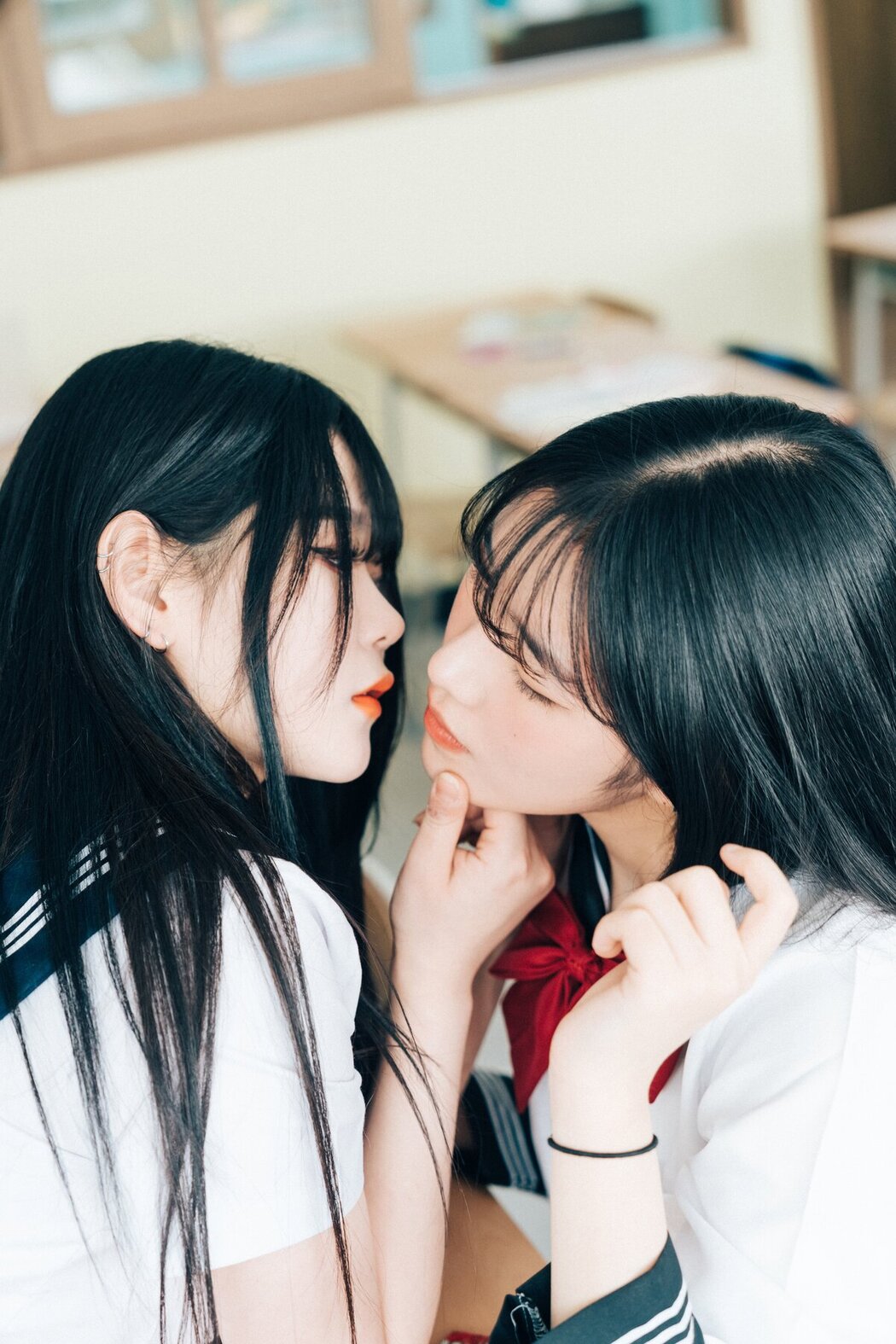 Loozy Zia 지아 x Sonson 손손 – Bitch Academy Hard B