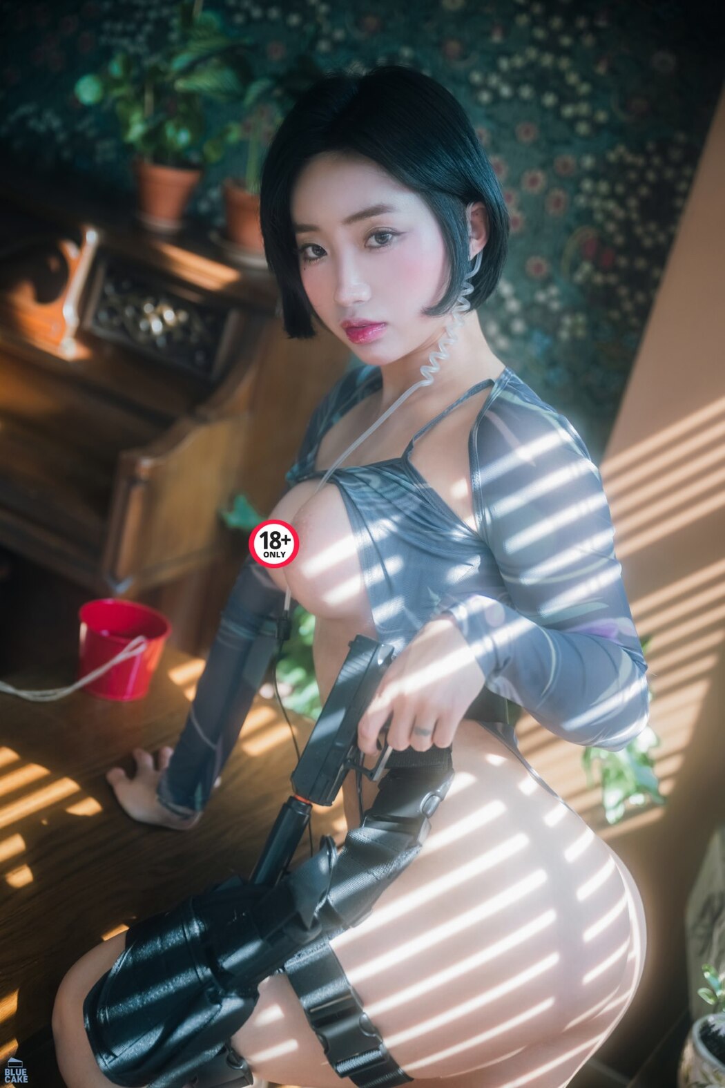 BlueCake Booty Queen – Secret Agent RED.Ver
