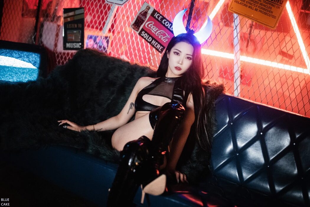 BLUECAKE Bomi Lucifer