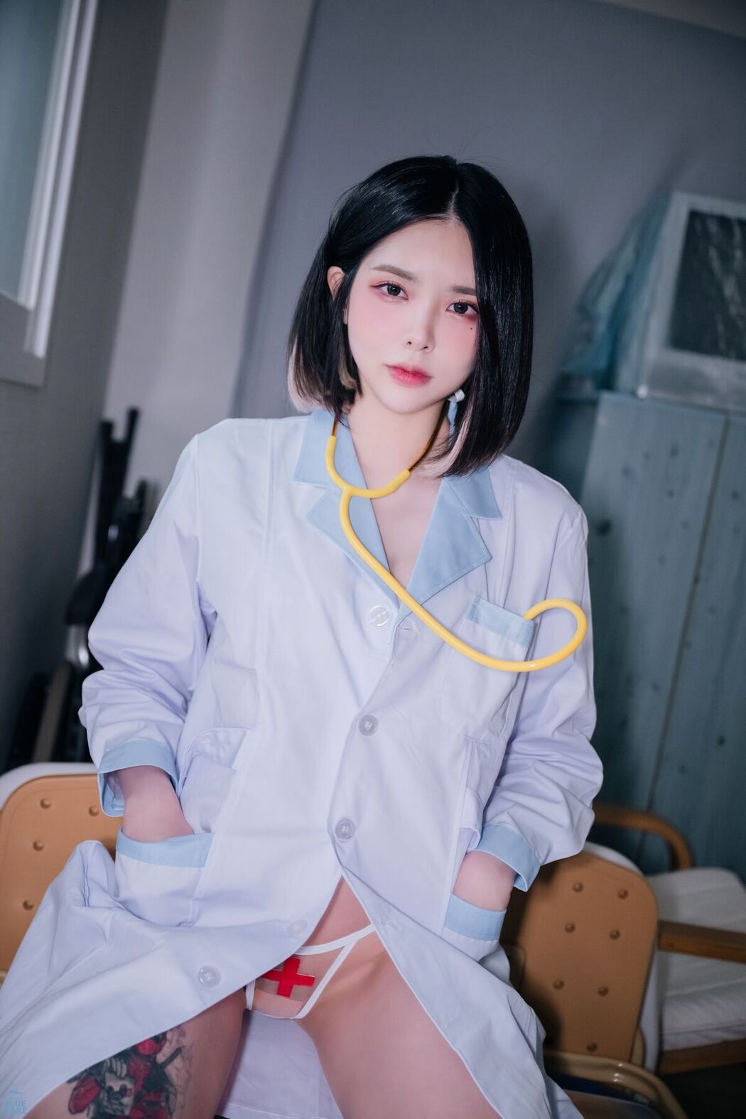 BLUECAKE Hikari – Vol.04 Bad Doctor Succubus RED.Ver A