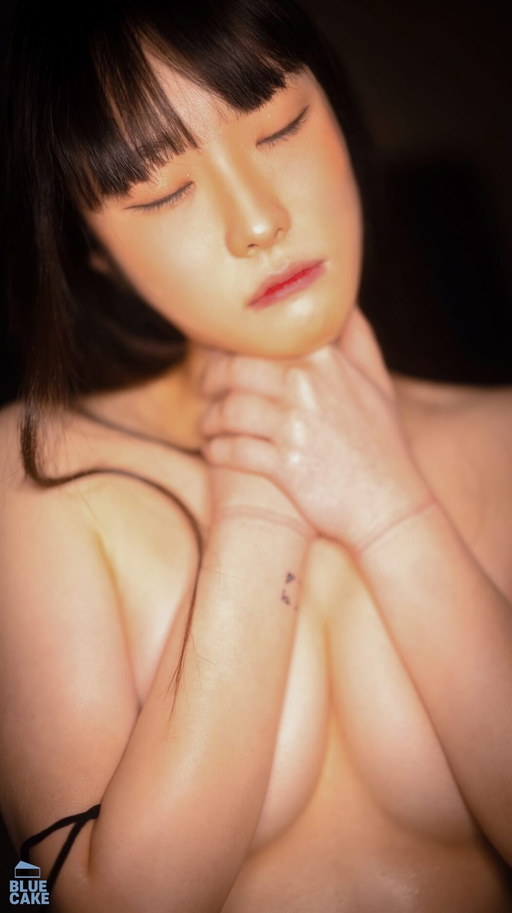 BLUECAKE Hikaru Sexy Game