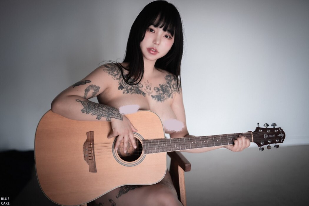 BlueCake Jeon Bo-Yeon 전보연 – Smell of Skin