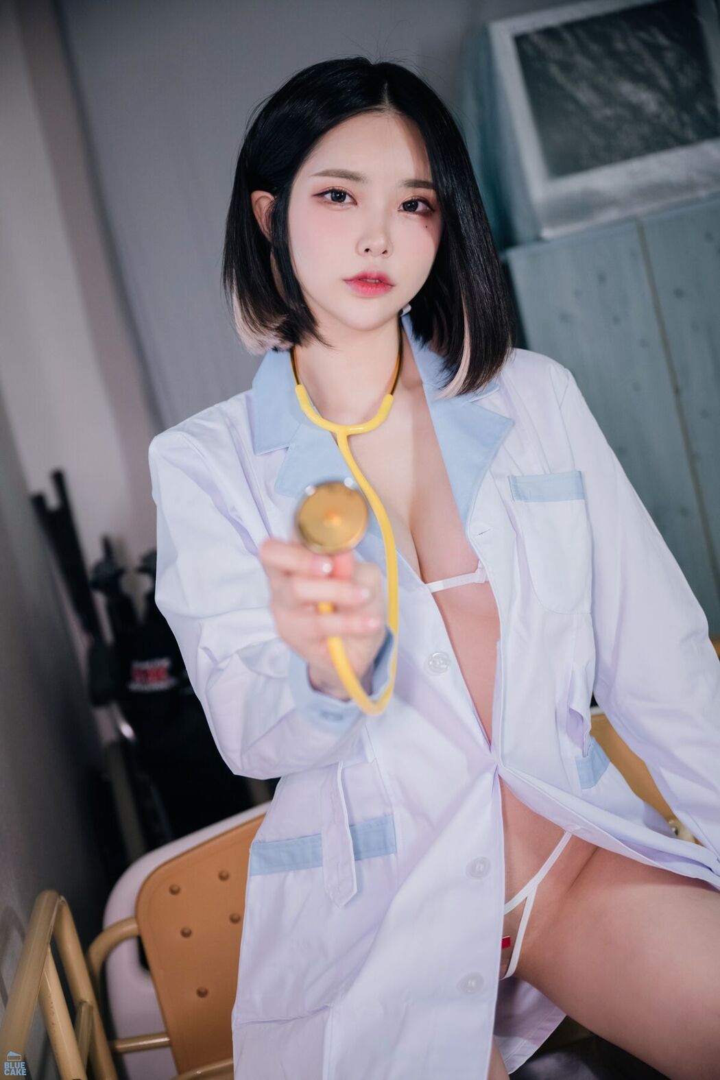 BLUECAKE Hikari – Vol.04 Bad Doctor Succubus RED.Ver A