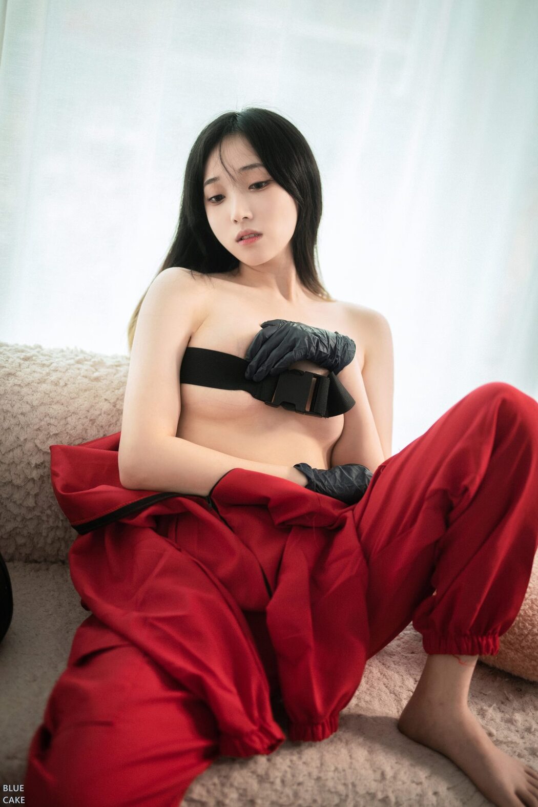 BlueCake Bambi 밤비 Son Ye-Eun 손예은 – Play Game A