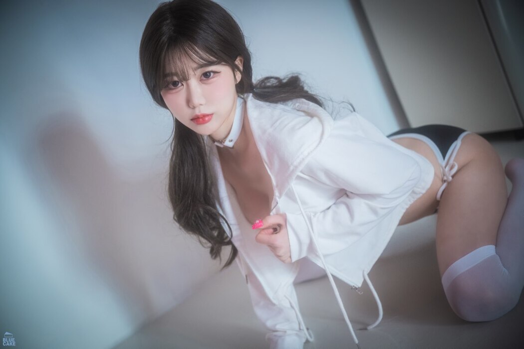 BlueCake Jung Eun – Dazzling No.1