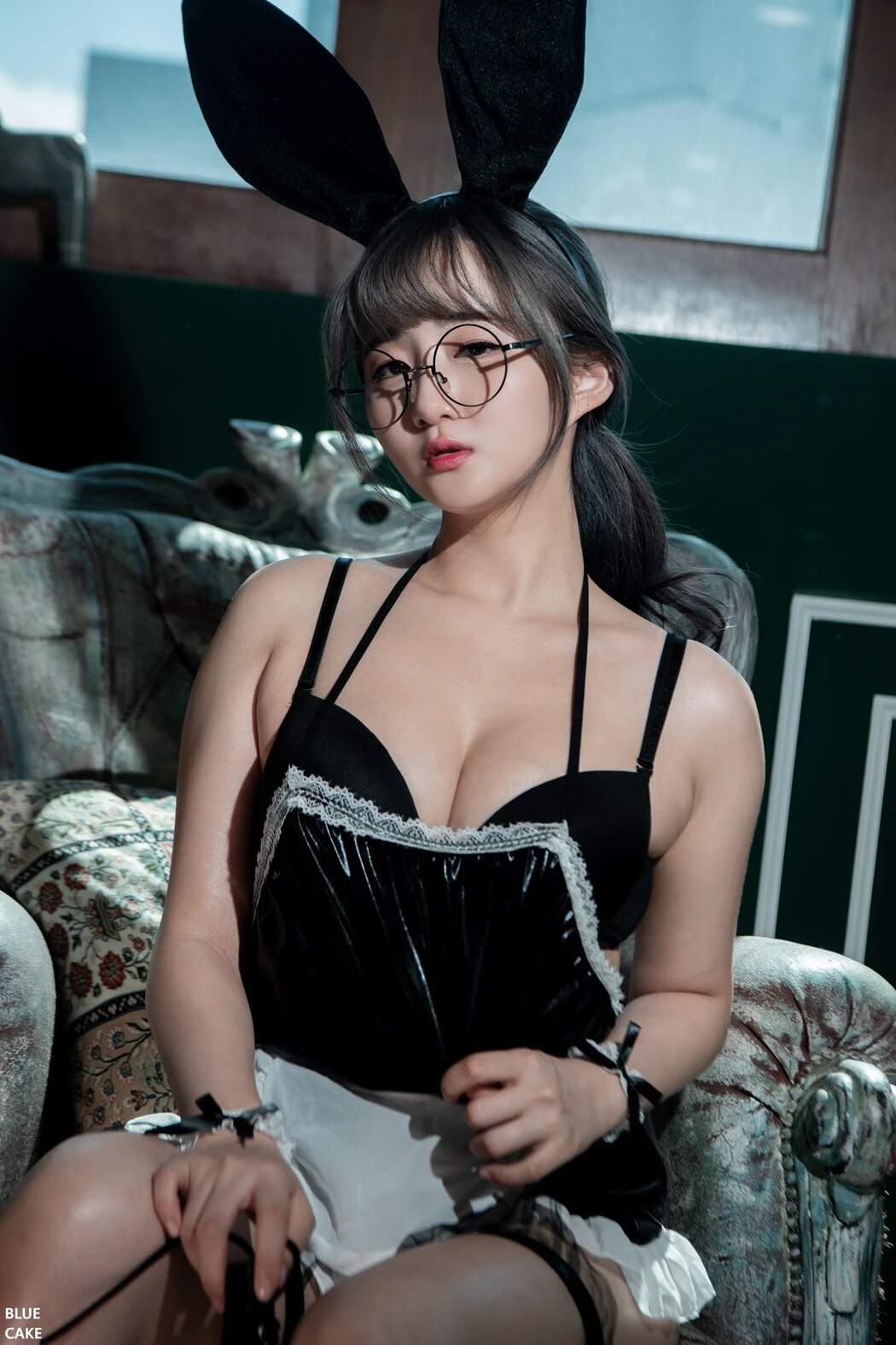 BlueCake Jina – Maid Bunny