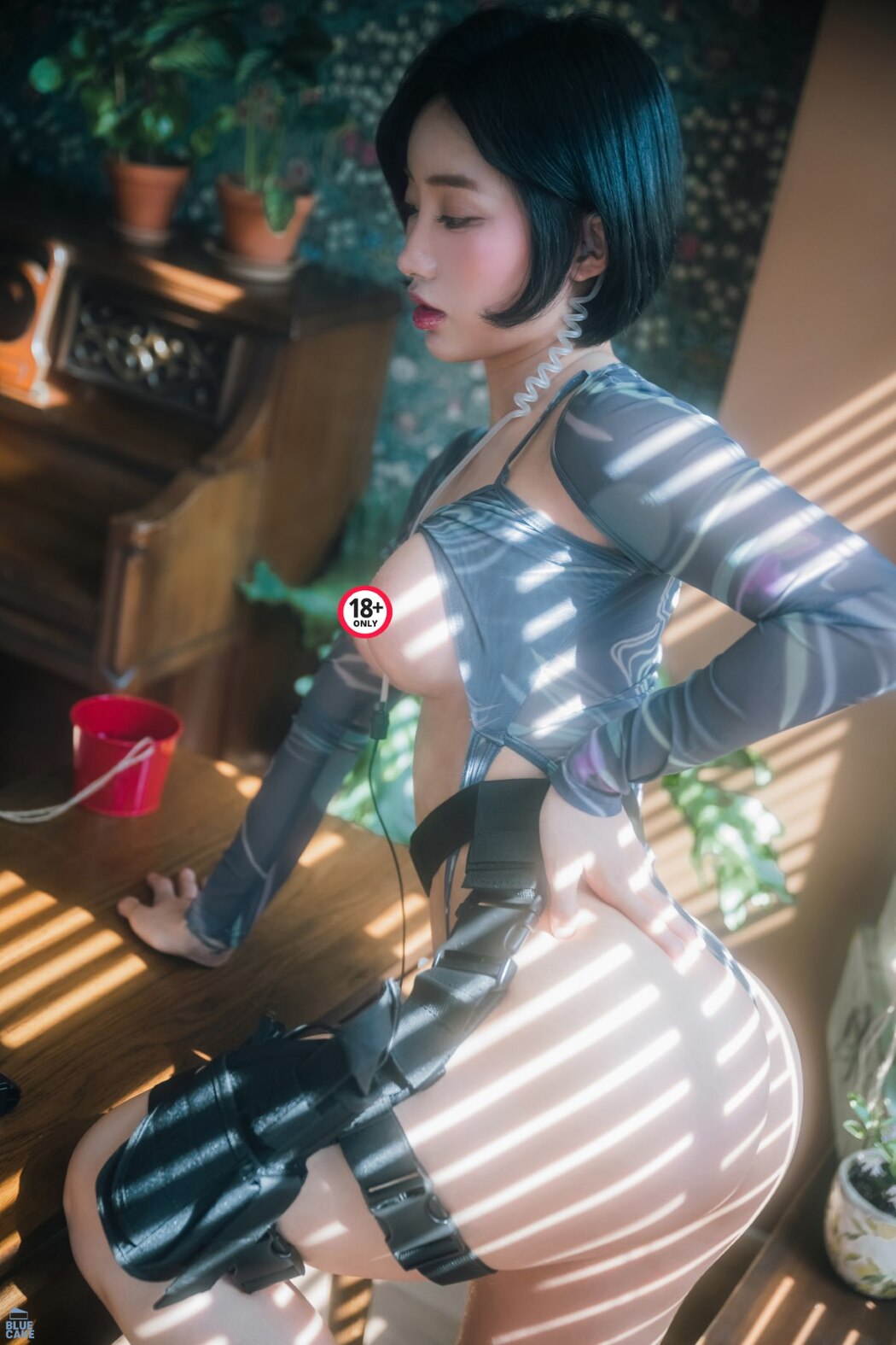 BlueCake Booty Queen – Secret Agent RED.Ver
