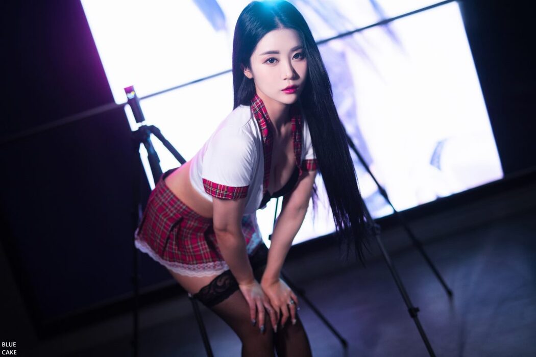 BLUECAKE Bomi 보미 Siren