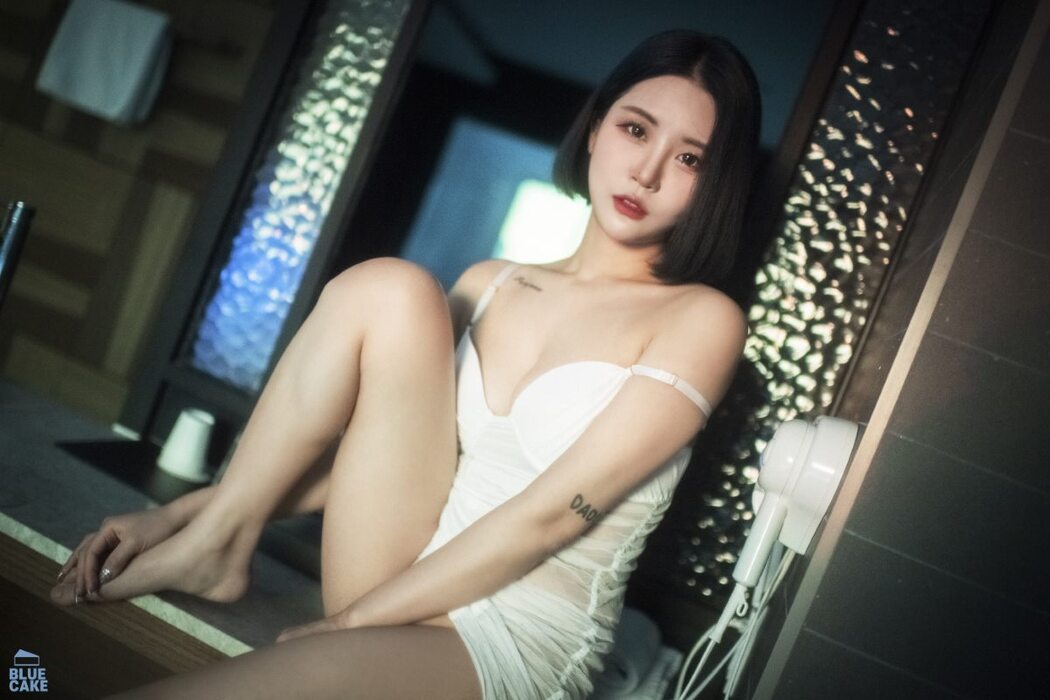 BlueCake Bomi 보미 – SECRET