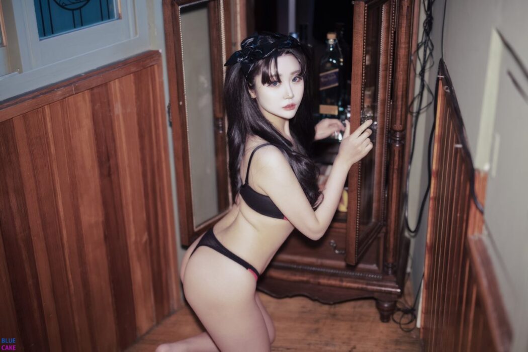 BLUECAKE Bomi 보미 & Zia 지아 Fate Saber x Thosaka Rin Lingerie A