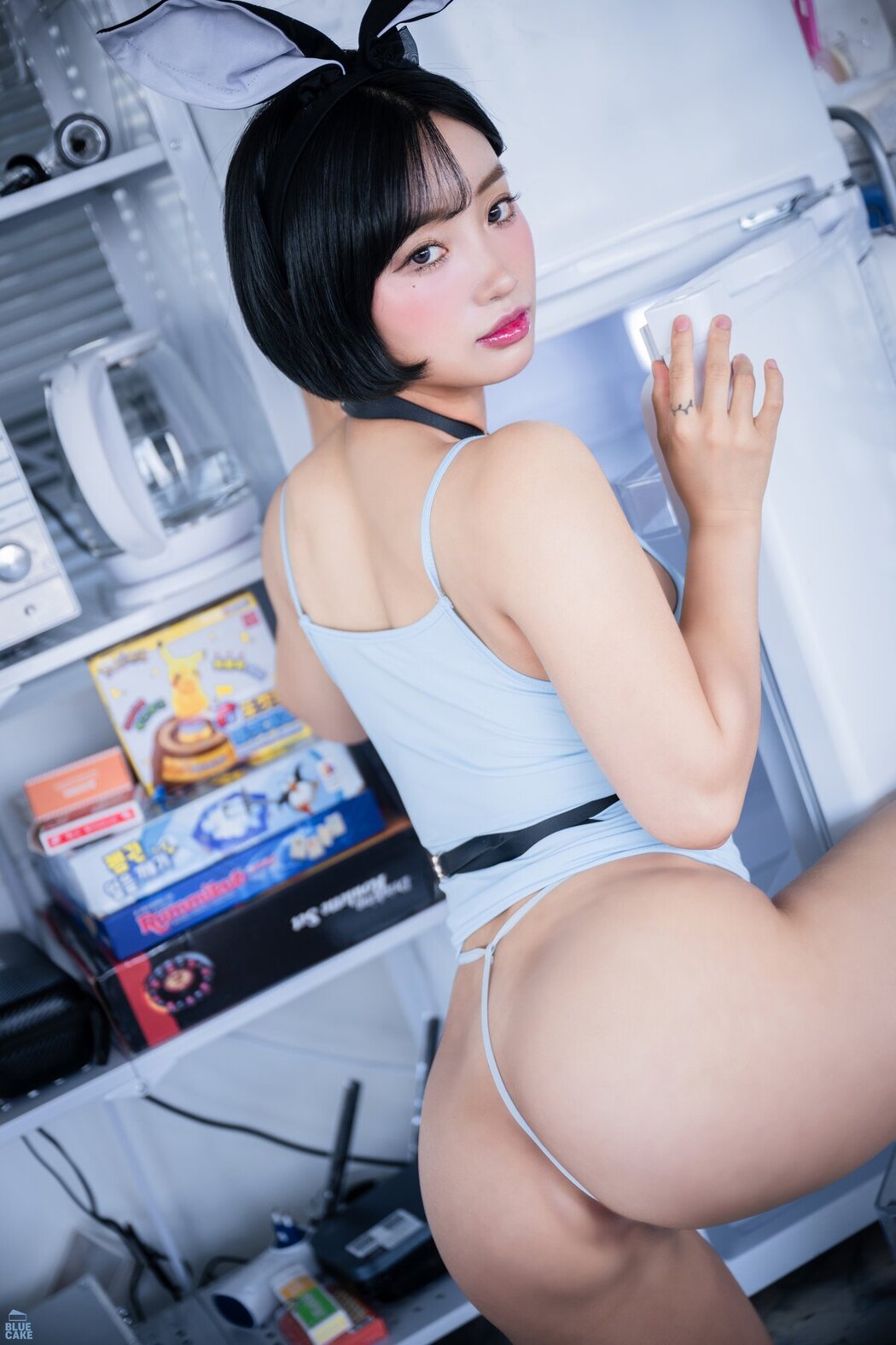 BLUECAKE Booty Queen – Rabbit Sky RED