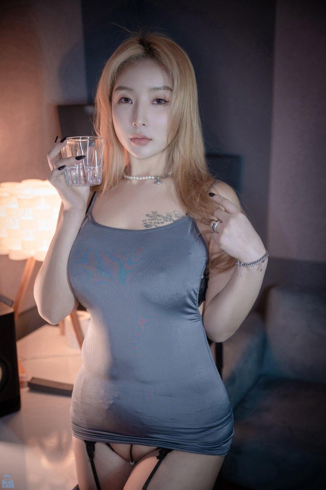 BlueCake Jinju – Artistic Gray And Black Purple Skin