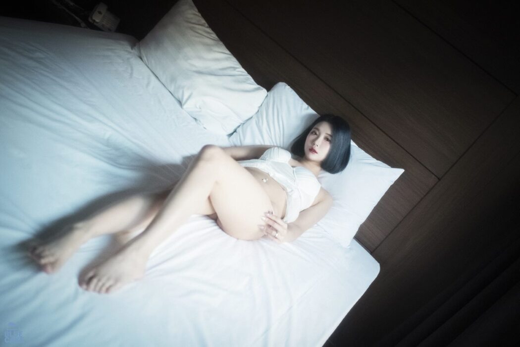 BlueCake Bomi 보미 – SECRET