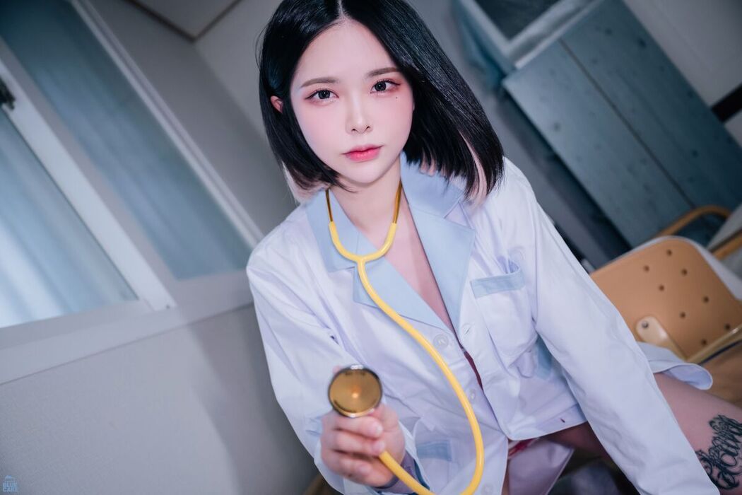 BLUECAKE Hikari – Vol.04 Bad Doctor Succubus RED.Ver A