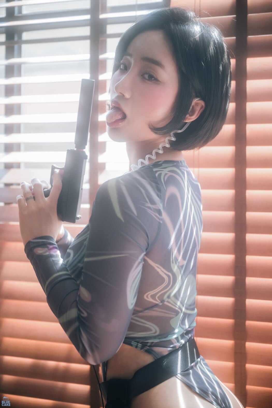 BlueCake Booty Queen – Secret Agent RED.Ver