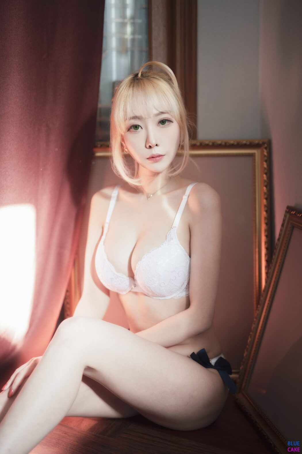 BLUECAKE Bomi 보미 & Zia 지아 Fate Saber x Thosaka Rin Lingerie A