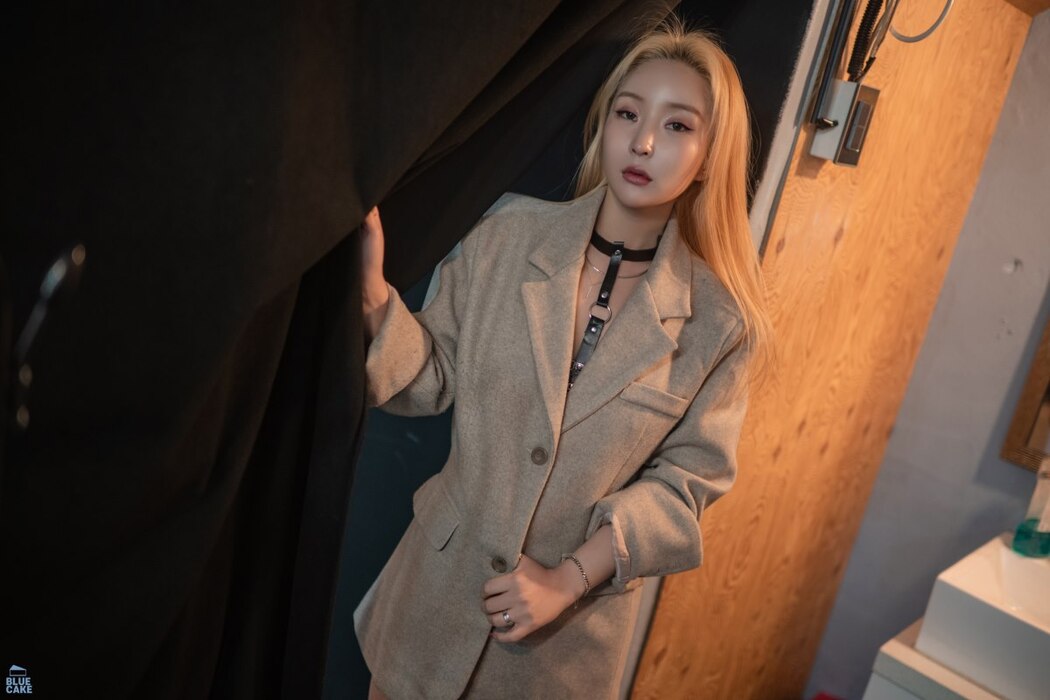 BlueCake Jinju – The Back Stage No.3 RED.Ver