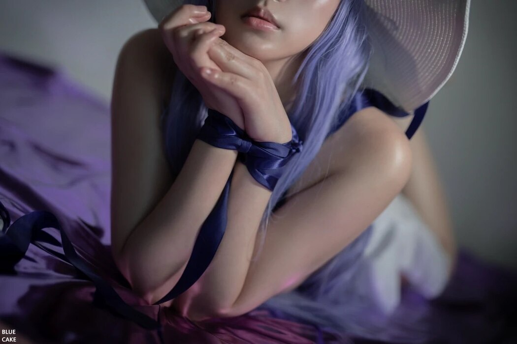 BlueCake Nono – Pool Party Caitlyn