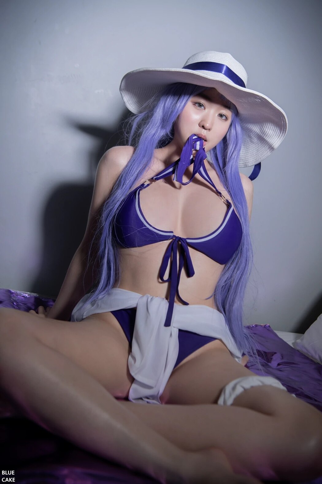 BlueCake Nono – Pool Party Caitlyn
