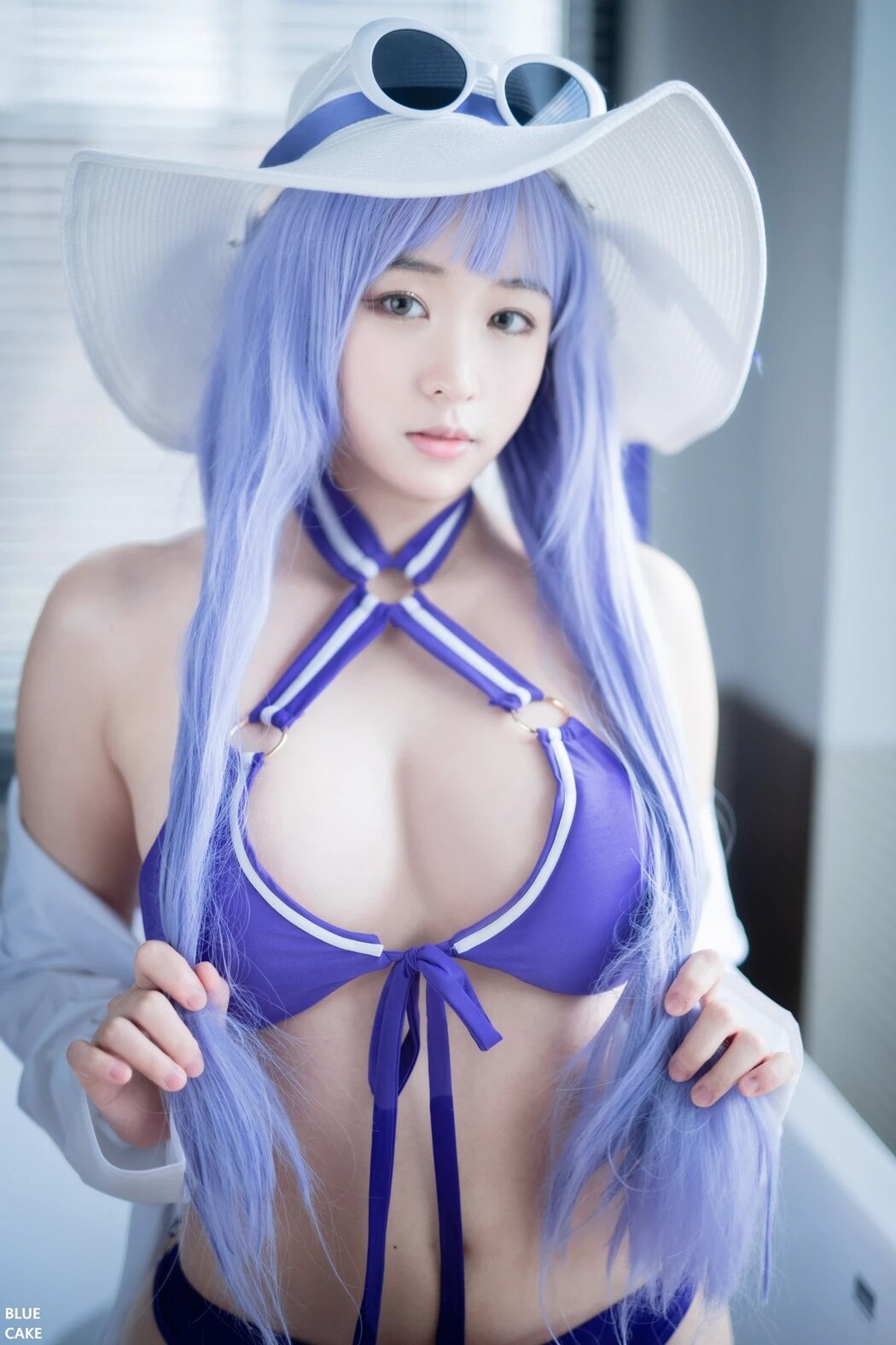 BlueCake Nono – Pool Party Caitlyn