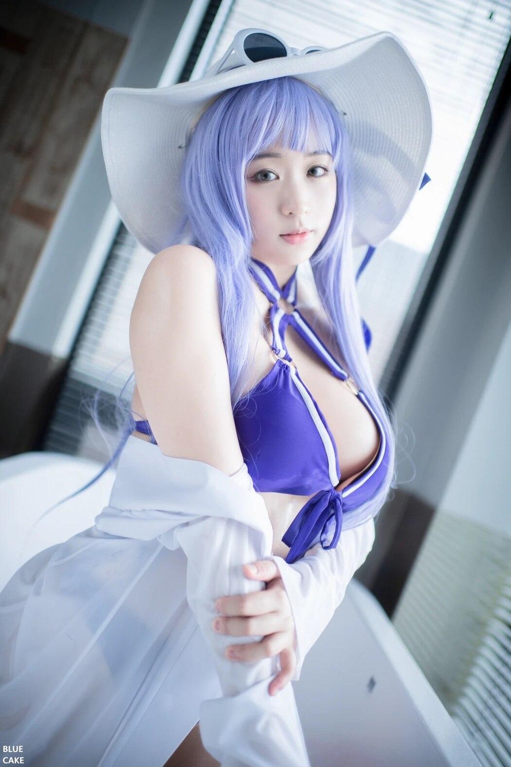 BlueCake Nono – Pool Party Caitlyn
