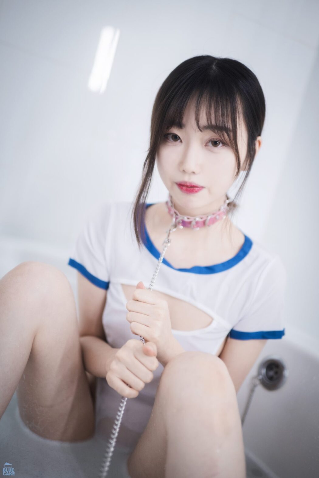 BlueCake Kim Ji-won 김지원 – White One RED.Ver