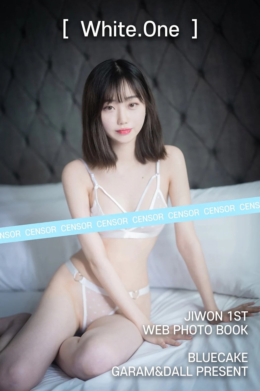 BlueCake Kim Ji-won 김지원 – White One RED.Ver Cover Photo