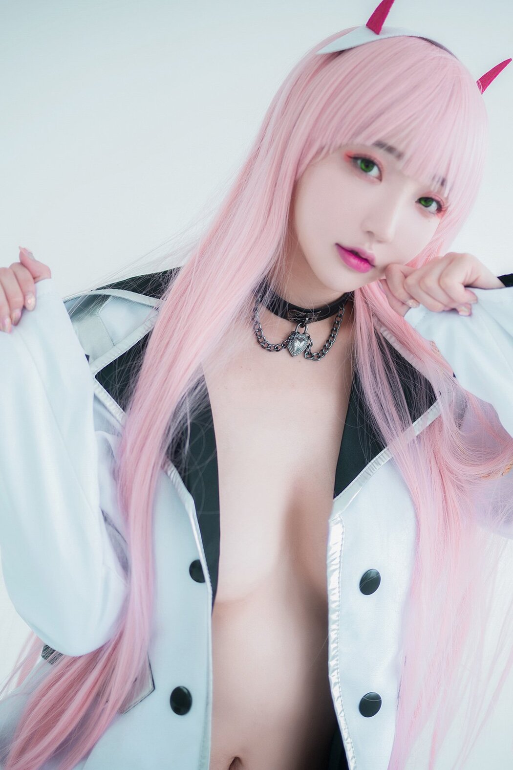 BlueCake Son Ye-Eun (손예은) – IN THE SEXXY 002 PART 2