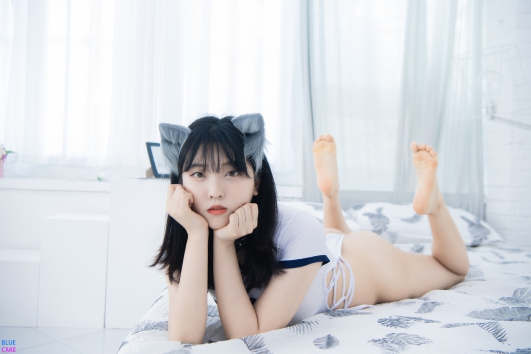 BLUECAKE Song Hana 송하나 – Strange Cat