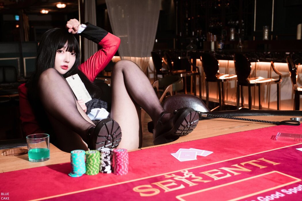 BLUECAKE Son Ye-Eun 손예은 Hardcore Gambling A