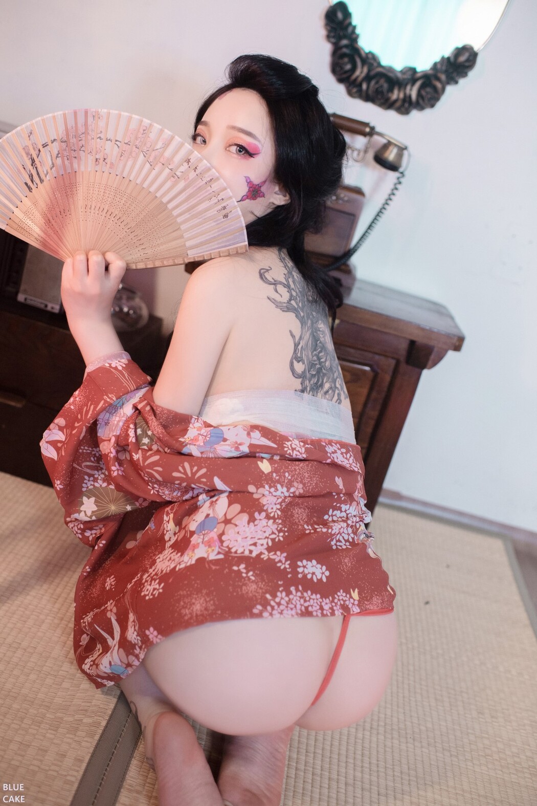 BlueCake Son Ye-Eun 손예은 – Red Oni