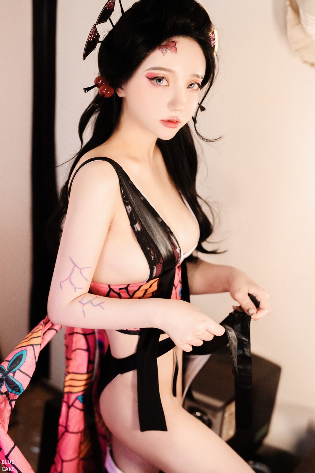 BlueCake Son Ye-Eun 손예은 – Red Oni