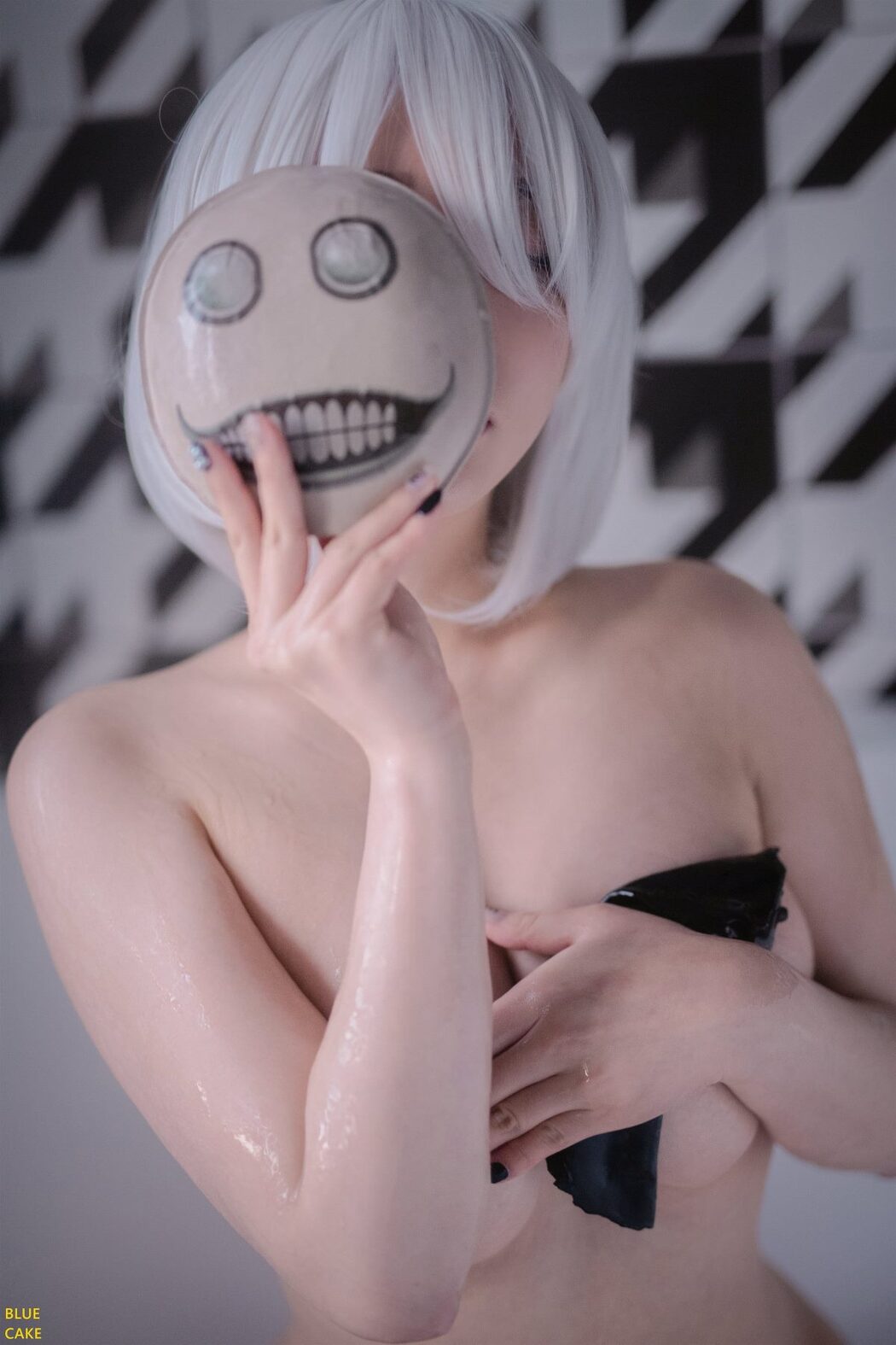 BLUECAKE Son Ye-Eun 손예은 2B RED